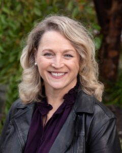 Kristin Cuddihy – Director at Best Private Middle School in Bethesda, Maryland